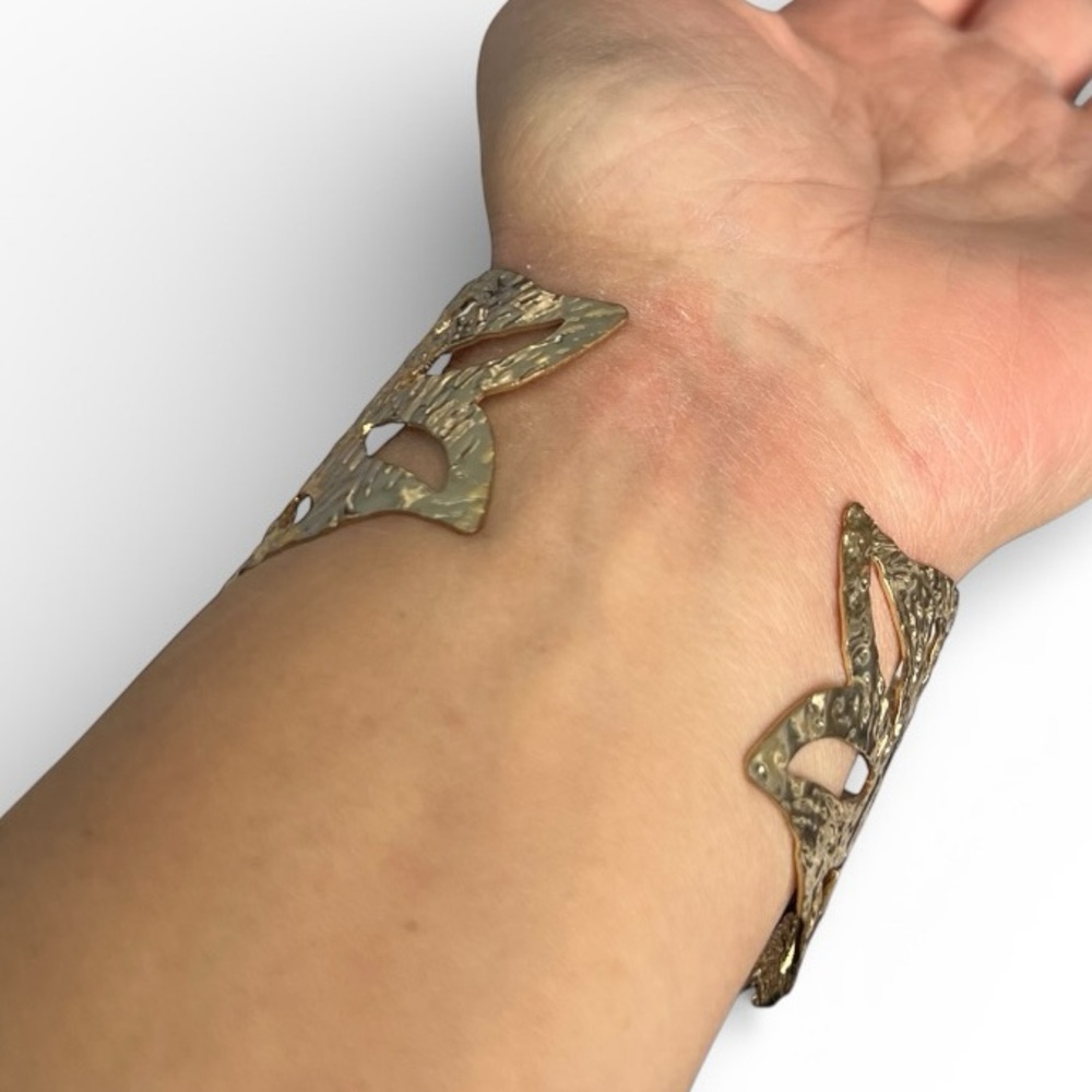 Elegant Gold Toned Women’s Cuff Bracelet - Picture 4 of 4
